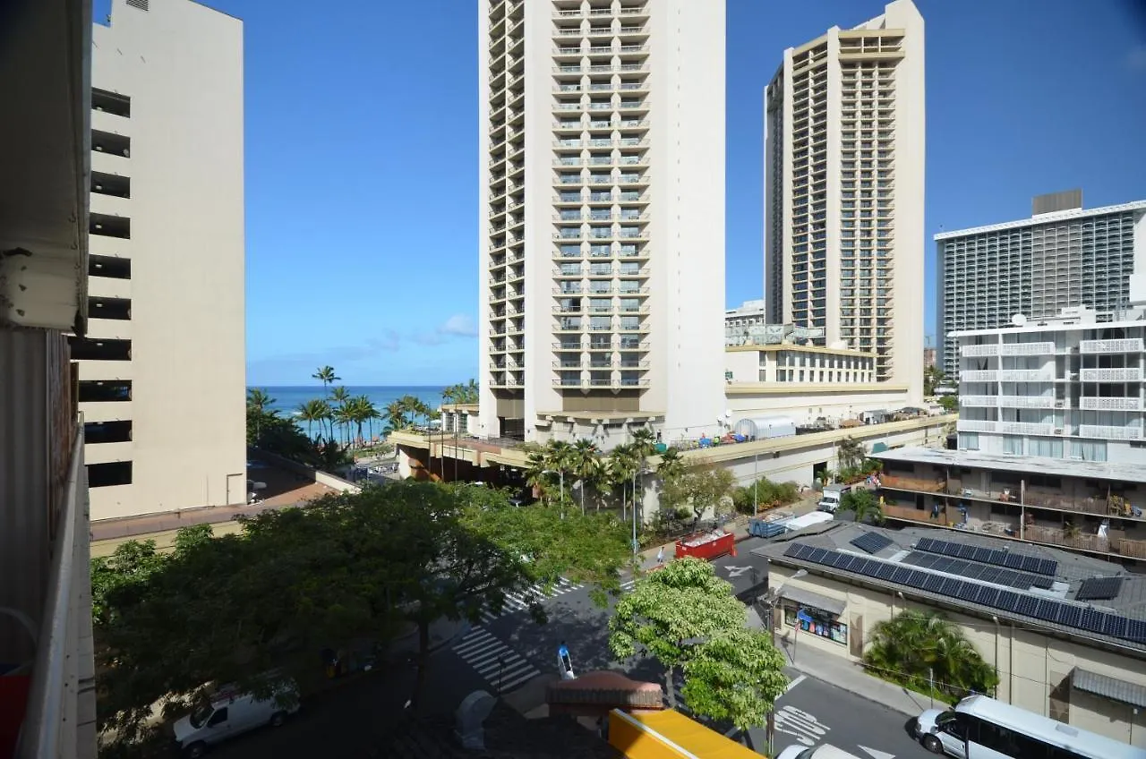 Sea Shore 75 Steps From Waikiki Beach And Sleeps 1 - 3! 호놀룰루 아파트