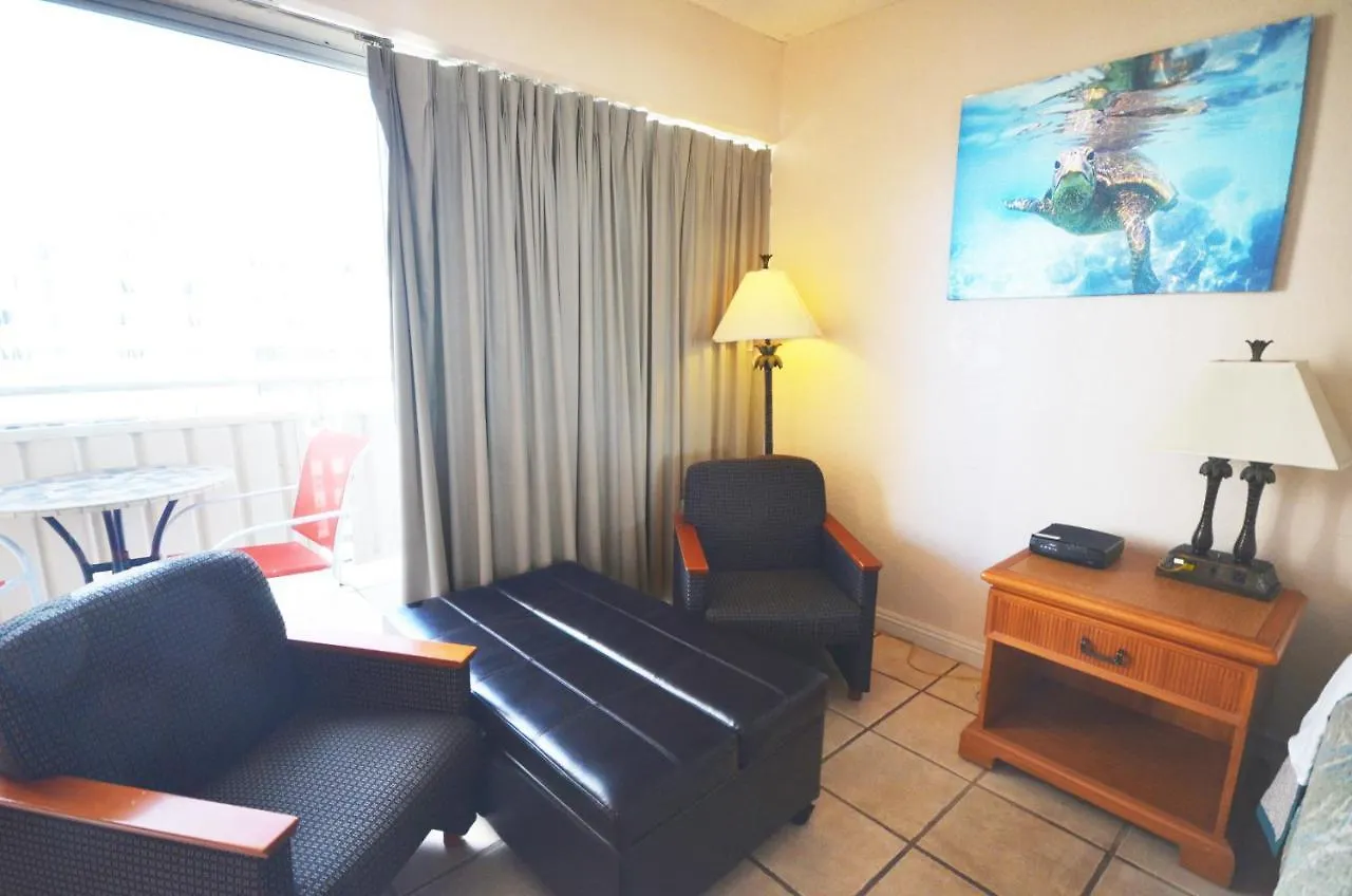 Sea Shore 75 Steps From Waikiki Beach And Sleeps 1 - 3! Honolulu